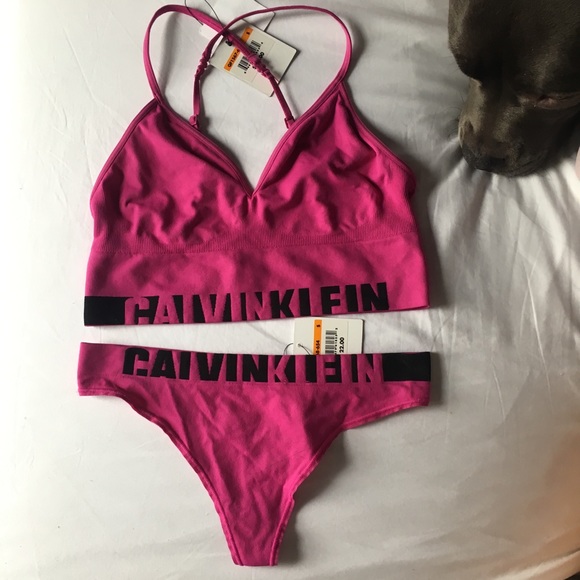 Calvin Klein Underwear Other - NWT Calvin Klein size small seamless set